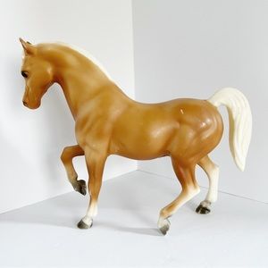 Vintage BREYER Traditional Horse Model 4 Family Stallion 1982 Palomino Arabian